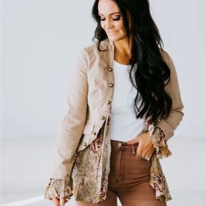 COFFEE MINERAL WASH CURVED HEN PRINTED RUFFLE JACKET *OLI & HALI* Size Large NWT